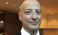 Maquillage aux Fontaines avant une présentation de la conférence7